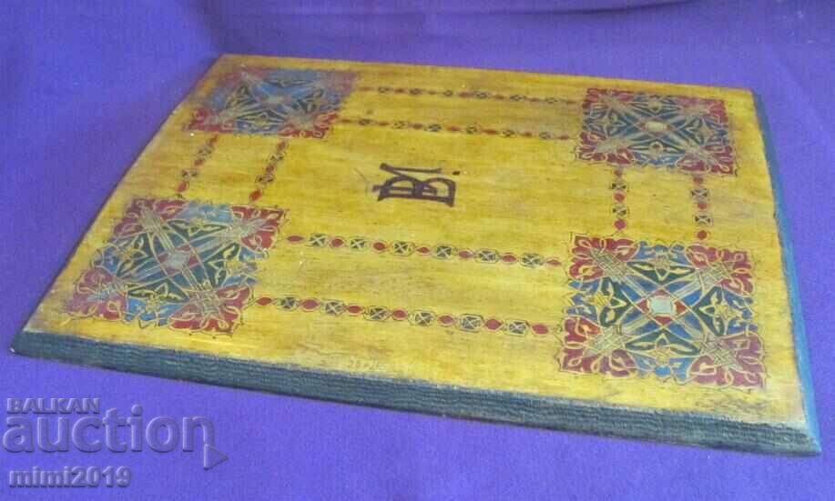 Delivery of Art Nouveau Handmade Item on Wood with Initials Delivery of Art Nouveau Handmade Item on Wood with Initials