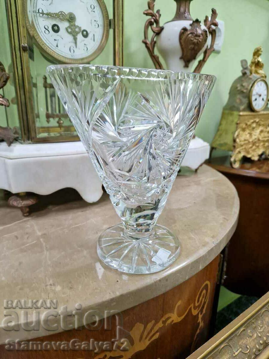 O vază antică de cristal incredibil de frumoasă - 5 O vază antică de cristal incredibil de frumoasă - 5