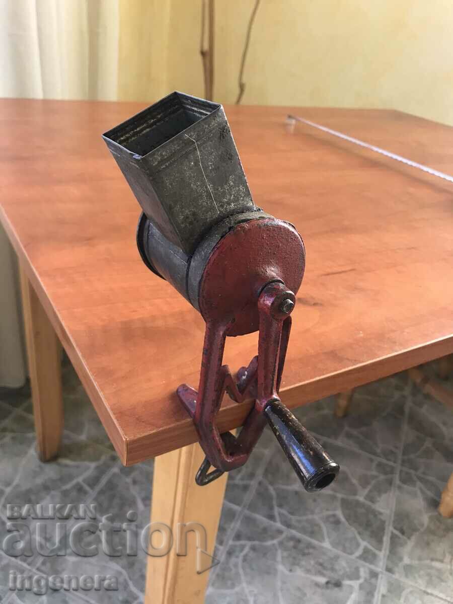 GRINDER GRINDER FOR NUTS, COFFEE, SPICES ETC.-CAST IRON with price 23.00 BGN | € 11.76 GRINDER GRINDER FOR NUTS, COFFEE, SPICES ETC.-CAST IRON with price 23.00 BGN | € 11.76