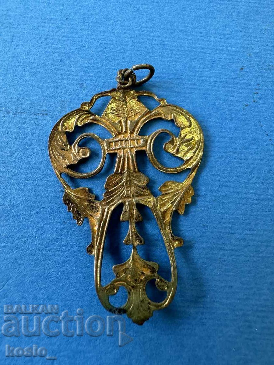 Old gold plated pendant with price € 10.00 | 19.56 BGN Old gold plated pendant with price € 10.00 | 19.56 BGN