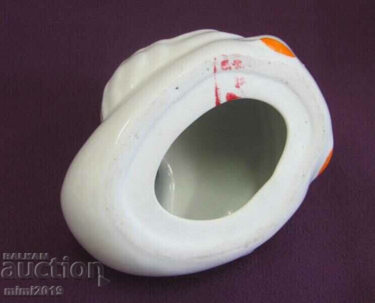 Auction Vintich Porcelain Figure - Swan marked Auction Vintich Porcelain Figure - Swan marked