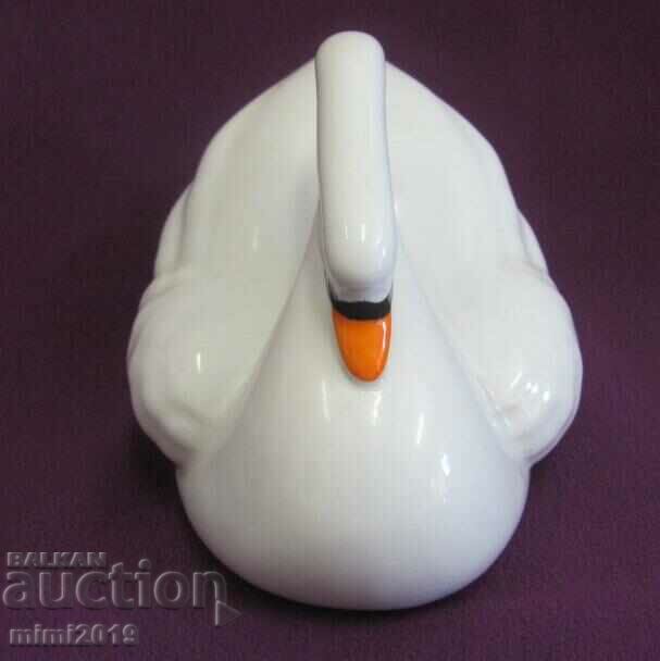 Vintich Porcelain Figure - Swan marked - 5 Vintich Porcelain Figure - Swan marked - 5