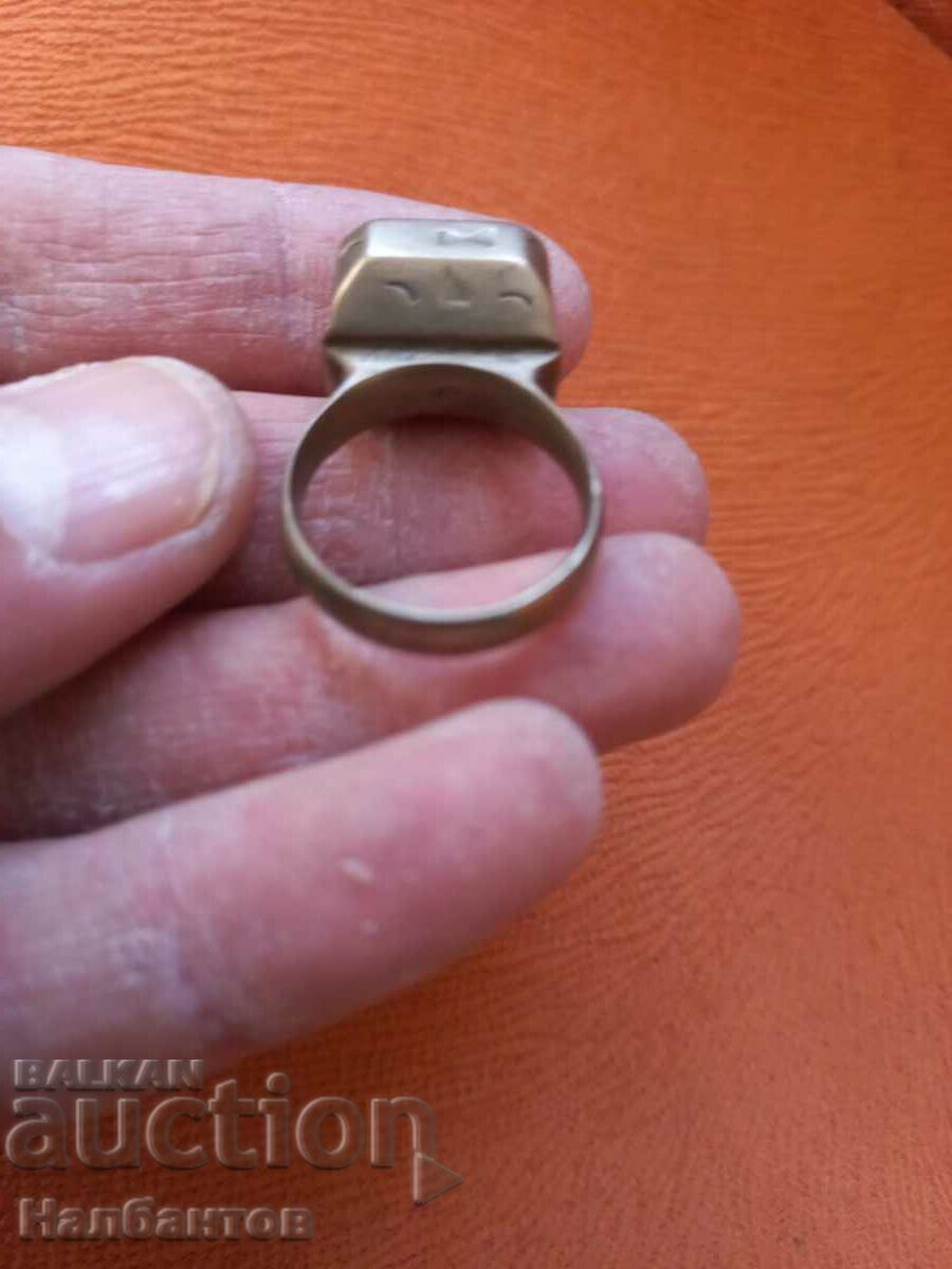 Delivery of OLD RENAISSANCE LOVE RING Delivery of OLD RENAISSANCE LOVE RING