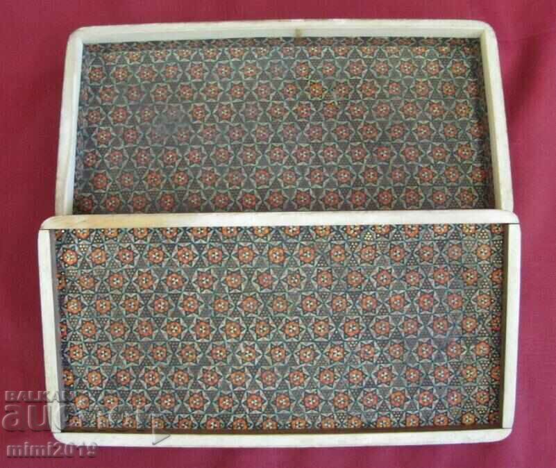 Livrarea Cutie de bijuterii din lemn Vintich - incrustație