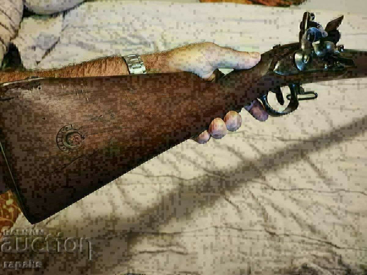 Аукцион Кремъчна пушка, пушкало, преднопълнеща карабина Аукцион Кремъчна пушка, пушкало, преднопълнеща карабина