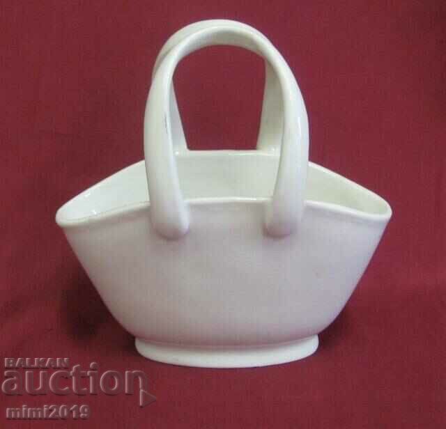Auction  Vintich Porcelain Basket, Decoration Paris