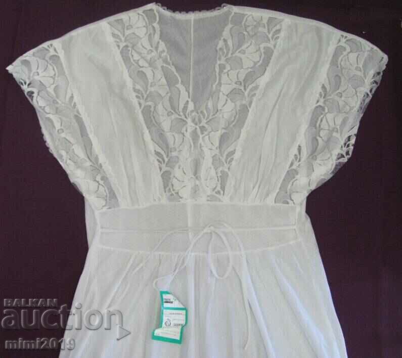 70's GDR Women's Nightgown with label with price 40.00 BGN | € 20.45 70's GDR Women's Nightgown with label with price 40.00 BGN | € 20.45