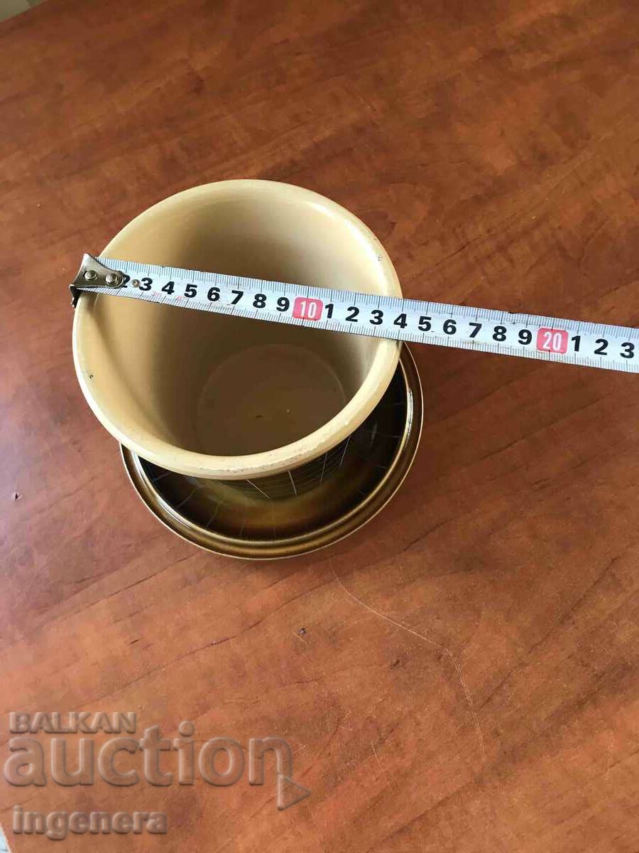 Auction CERAMIC POT NEW Auction CERAMIC POT NEW