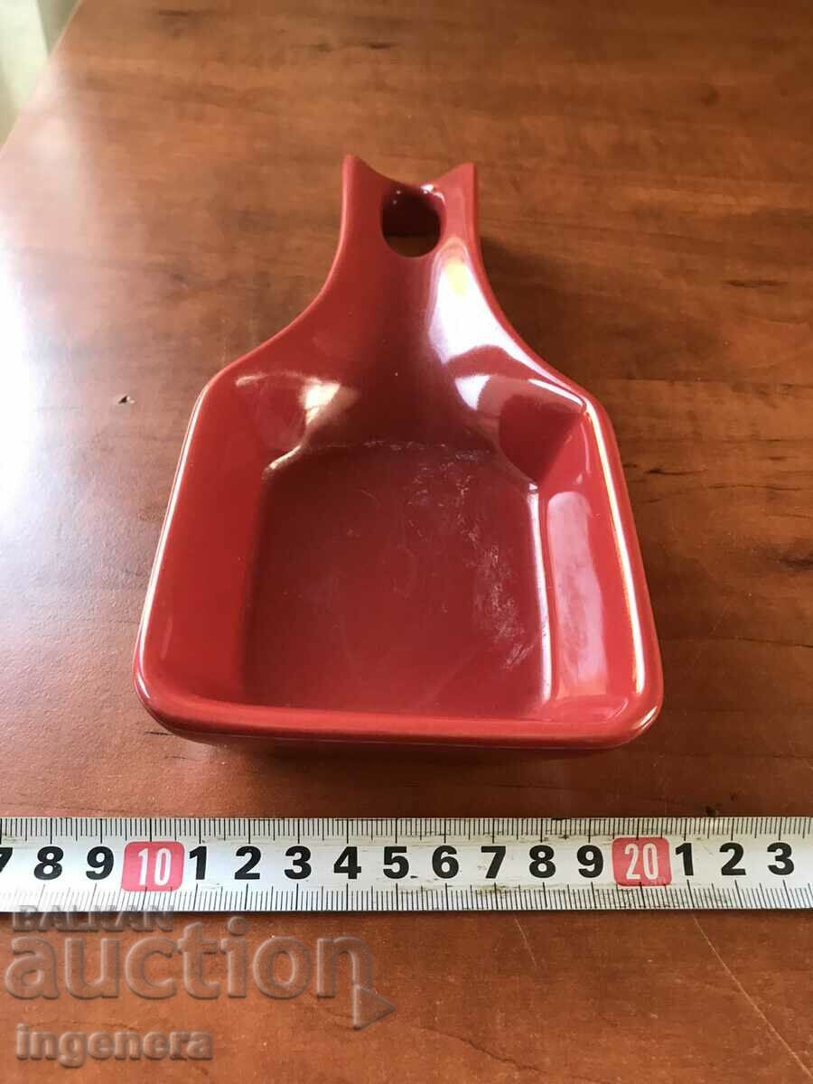 Auction PORCELAIN DISH FOR NUTS OR OTHER Auction PORCELAIN DISH FOR NUTS OR OTHER