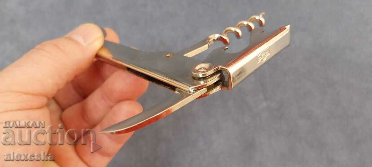 Sommelier opener - Italy - 6