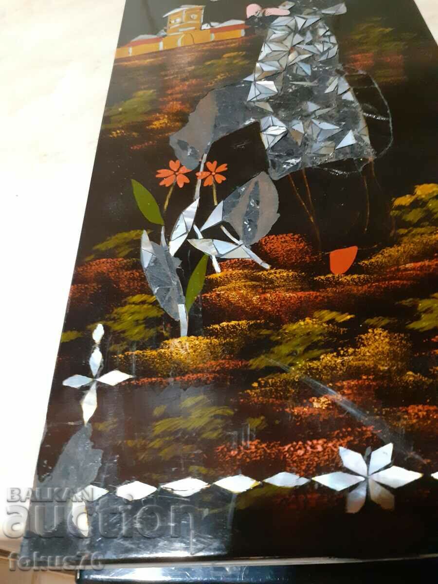 Ένας μοναδικός πίνακας ιαπωνικής λάκας με ένθετο από φίλντισι - 5 Ένας μοναδικός πίνακας ιαπωνικής λάκας με ένθετο από φίλντισι - 5