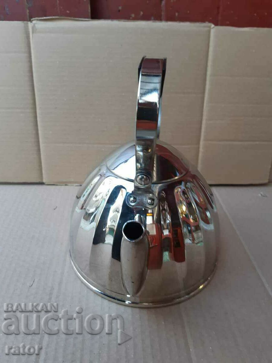 Доставка на Стар красив запазен чайник СССР Доставка на Стар красив запазен чайник СССР