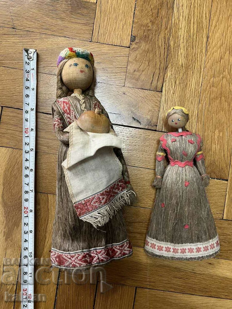 Delivery of Old straw doll Delivery of Old straw doll