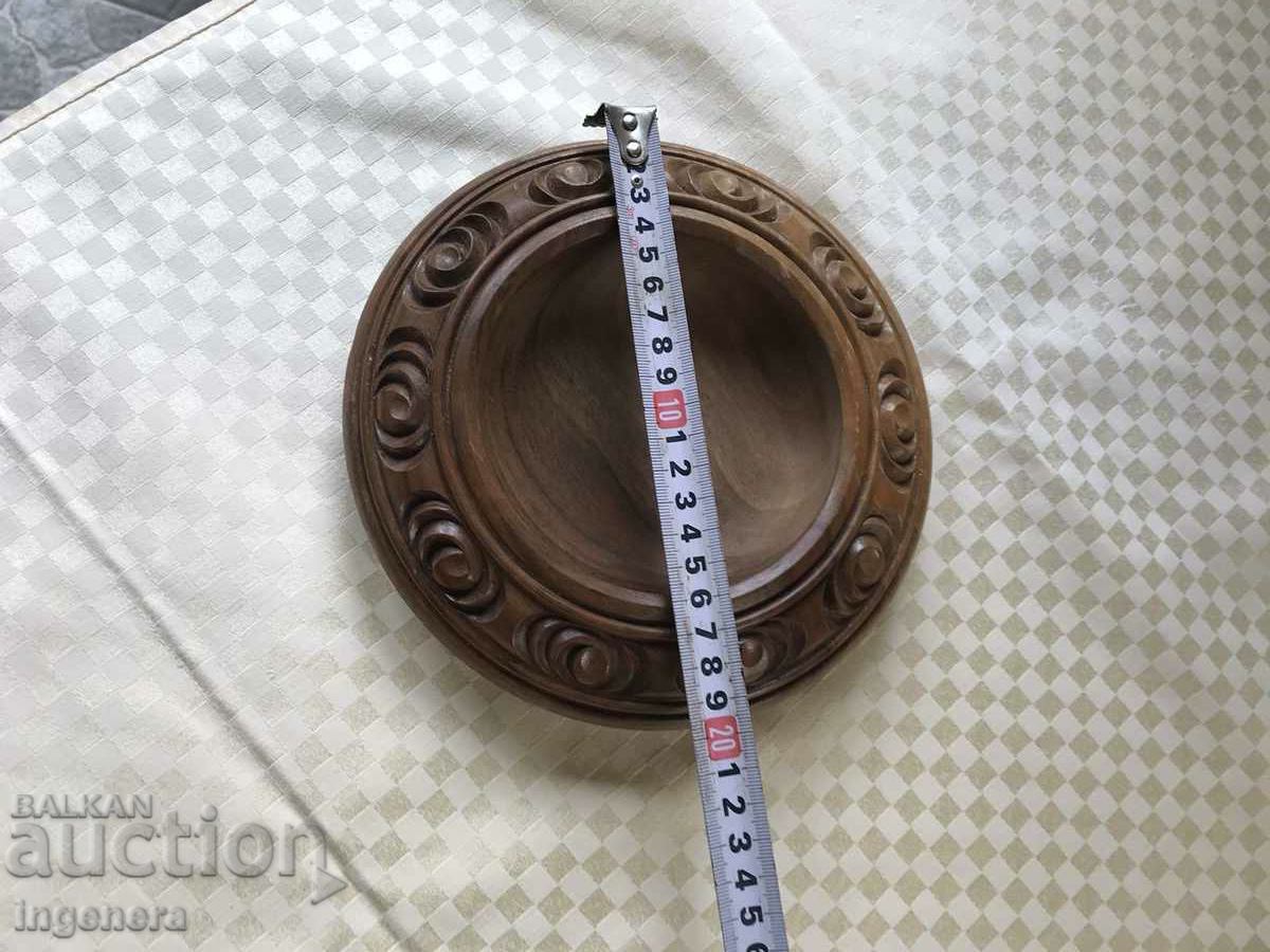 BOWL CARVED WALNUT SOLID with price 34.00 BGN | € 17.38 BOWL CARVED WALNUT SOLID with price 34.00 BGN | € 17.38