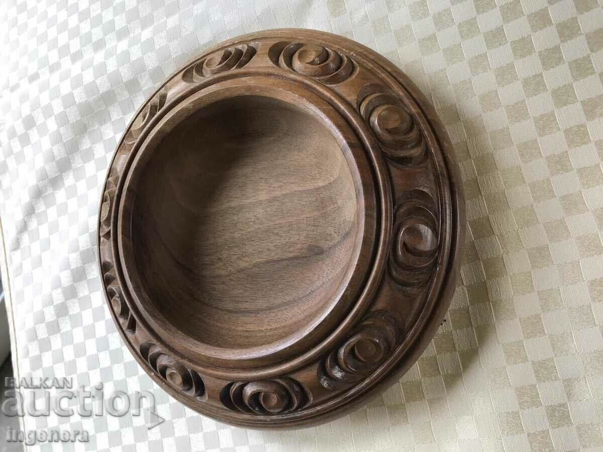 Auction BOWL CARVED WALNUT SOLID Auction BOWL CARVED WALNUT SOLID