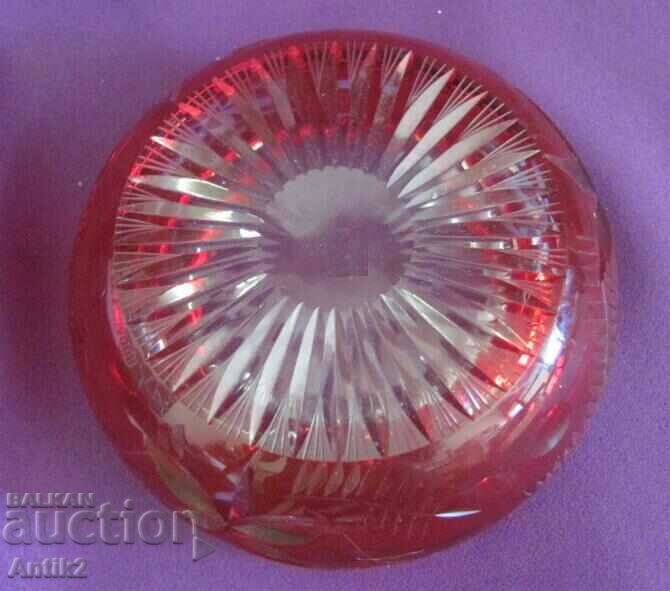 Auction Vintich Massive Ashtray Red Crystal Auction Vintich Massive Ashtray Red Crystal