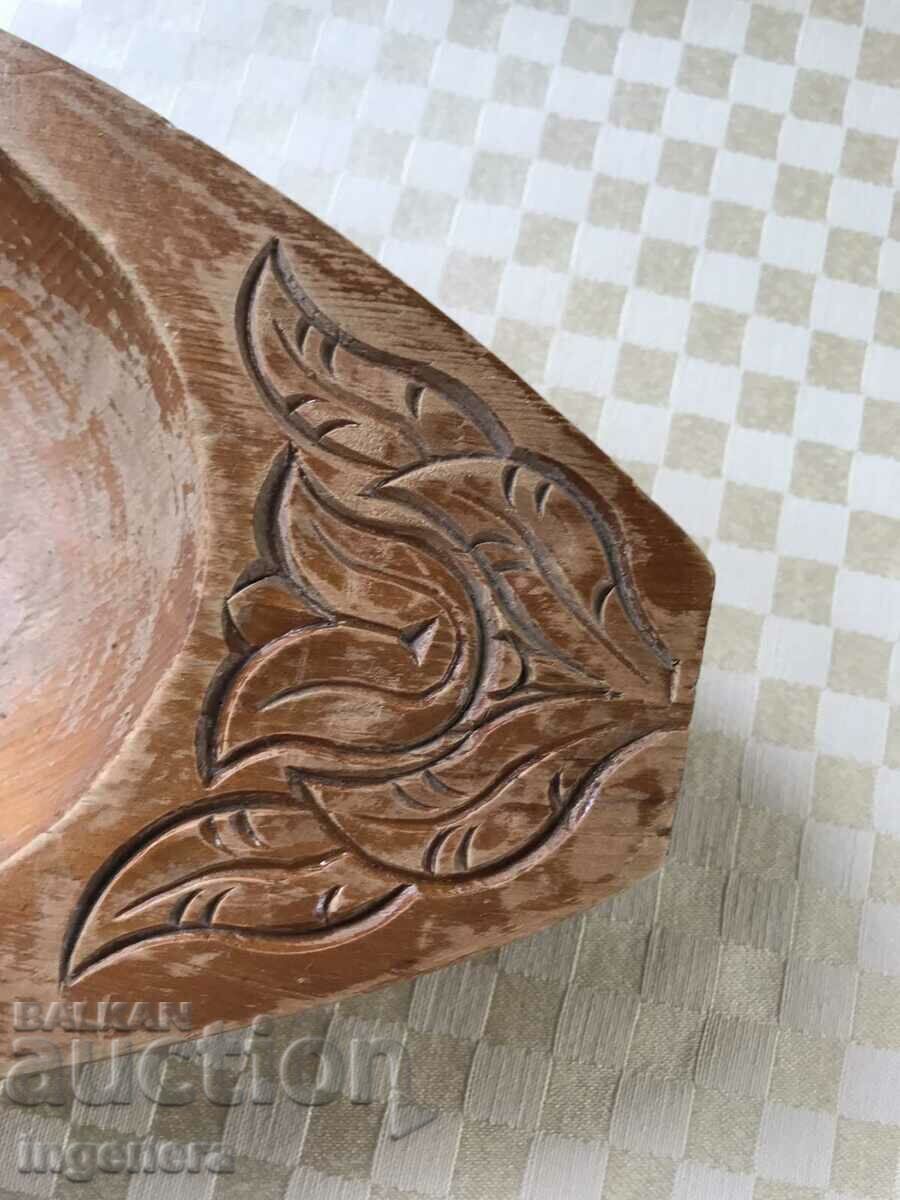 Delivery of PLATEAU TRAY CARVED CHERRY Delivery of PLATEAU TRAY CARVED CHERRY