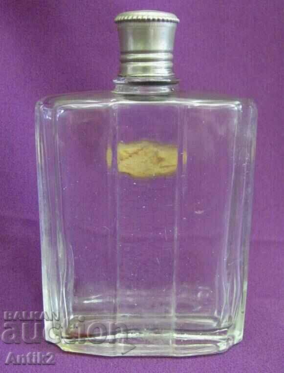 Licitație Sticla veche de parfum