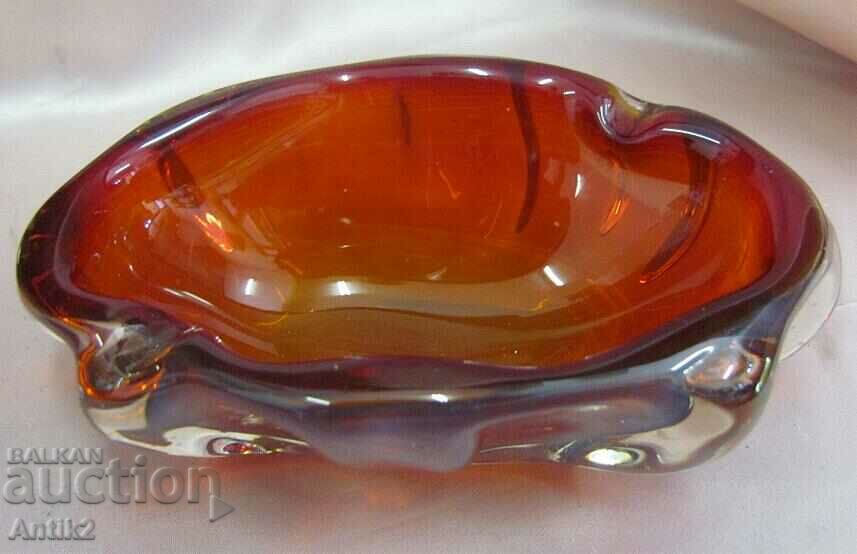 Vintich Solid Ashtray Crystal Glass with price 65.00 BGN | € 33.23 Vintich Solid Ashtray Crystal Glass with price 65.00 BGN | € 33.23