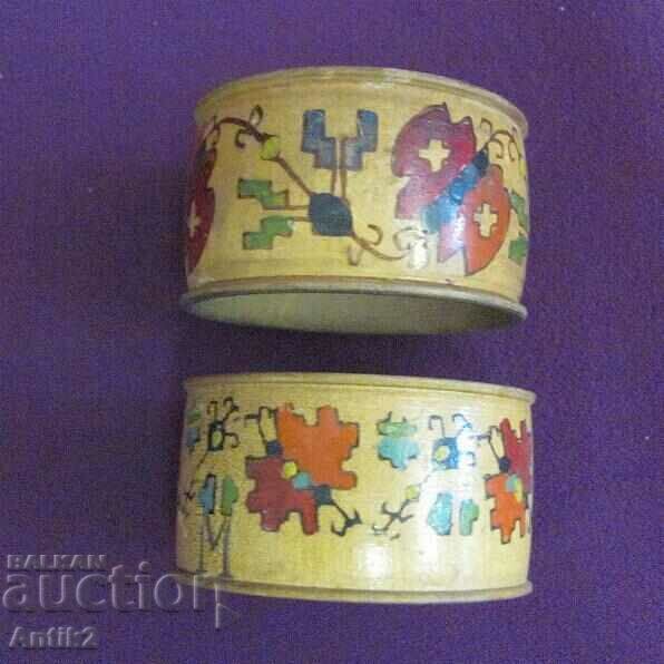 Suport pentru șervețele din lemn secolul al XIX-lea - Inele pentru șervețele 2 buc. cu preț 50.00 BGN | € 25.56