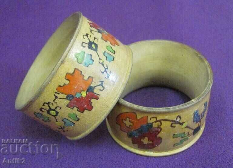 Licitație Suport pentru șervețele din lemn secolul al XIX-lea - Inele pentru șervețele 2 buc.