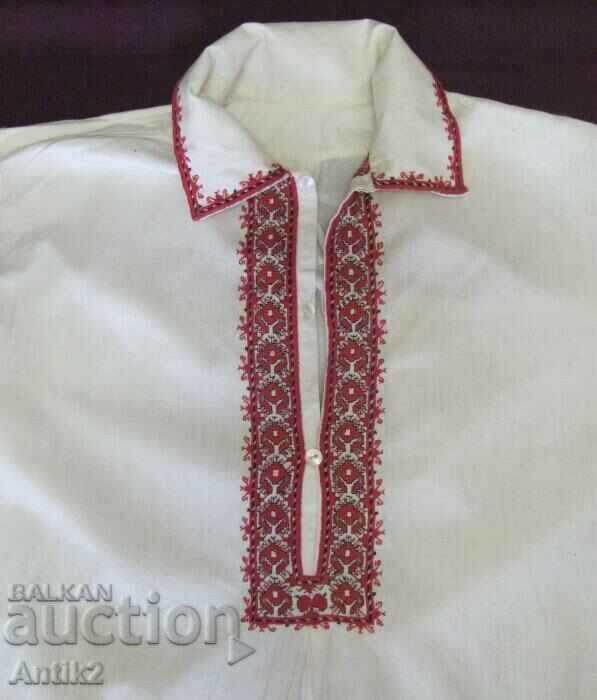 Vintich Wear Shirt Hand Embroidered with price 60.00 BGN | € 30.68 Vintich Wear Shirt Hand Embroidered with price 60.00 BGN | € 30.68