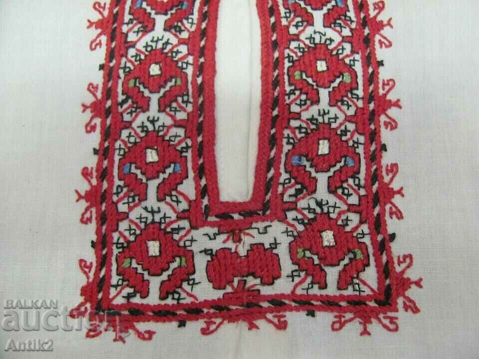 Delivery of Vintich Wear Shirt Hand Embroidered Delivery of Vintich Wear Shirt Hand Embroidered