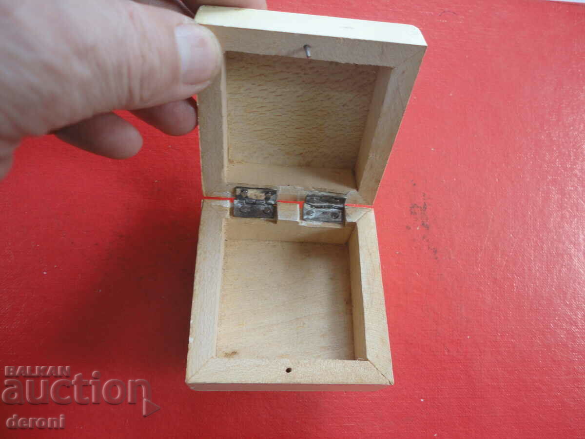 Ένα υπέροχο ξύλινο κουτί - 5 Ένα υπέροχο ξύλινο κουτί - 5