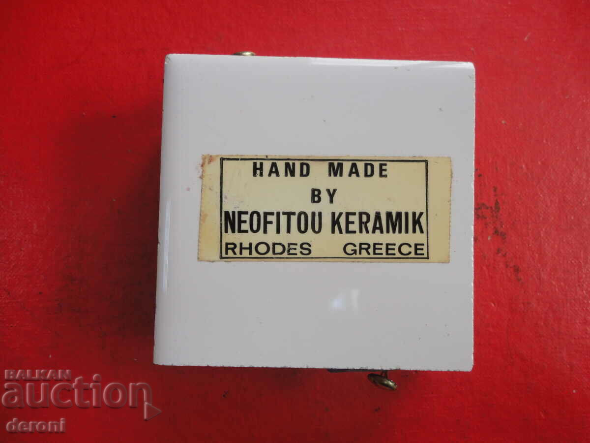 Amazing double matchbox with matches - 6 Amazing double matchbox with matches - 6