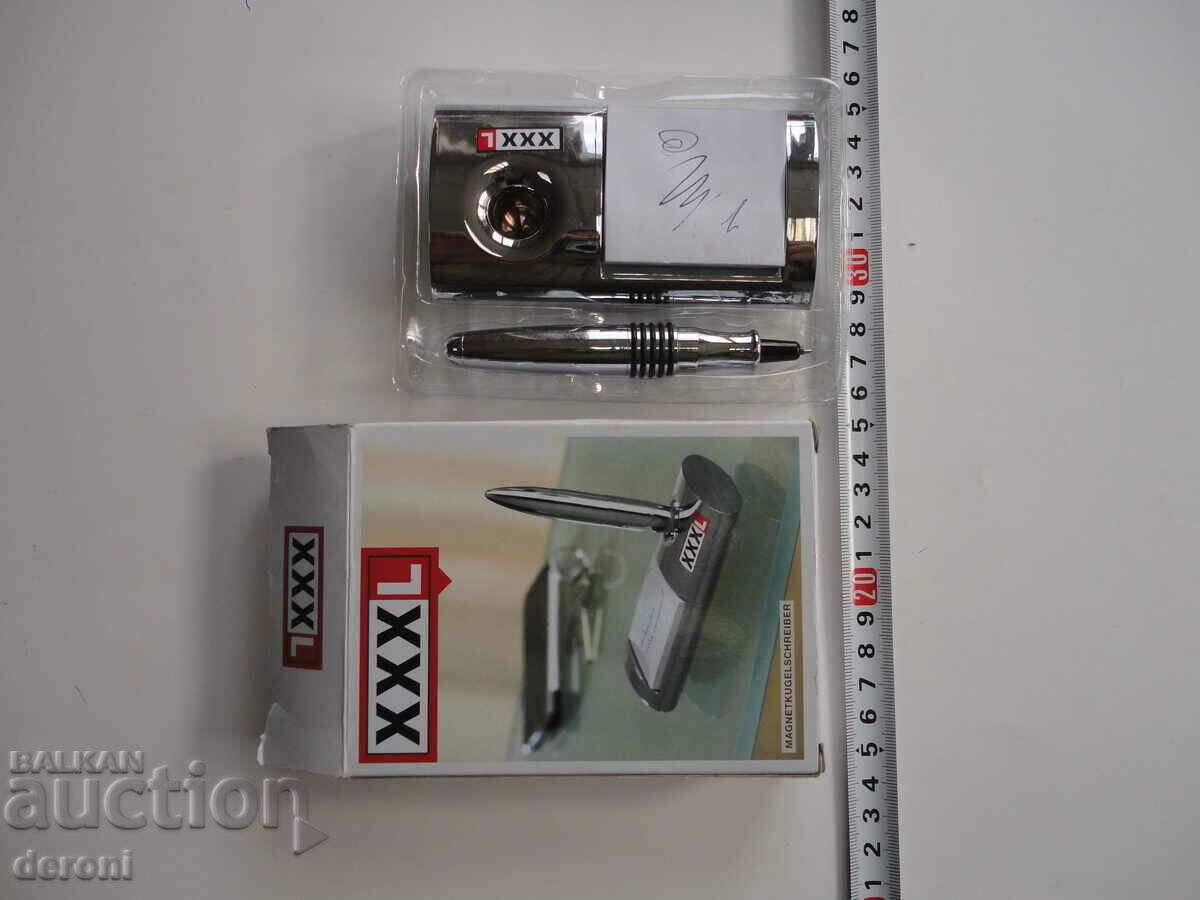 Great magnetic ballpoint pen with price 15.00 BGN | € 7.67