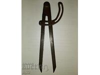 Riglă solidă, busolă