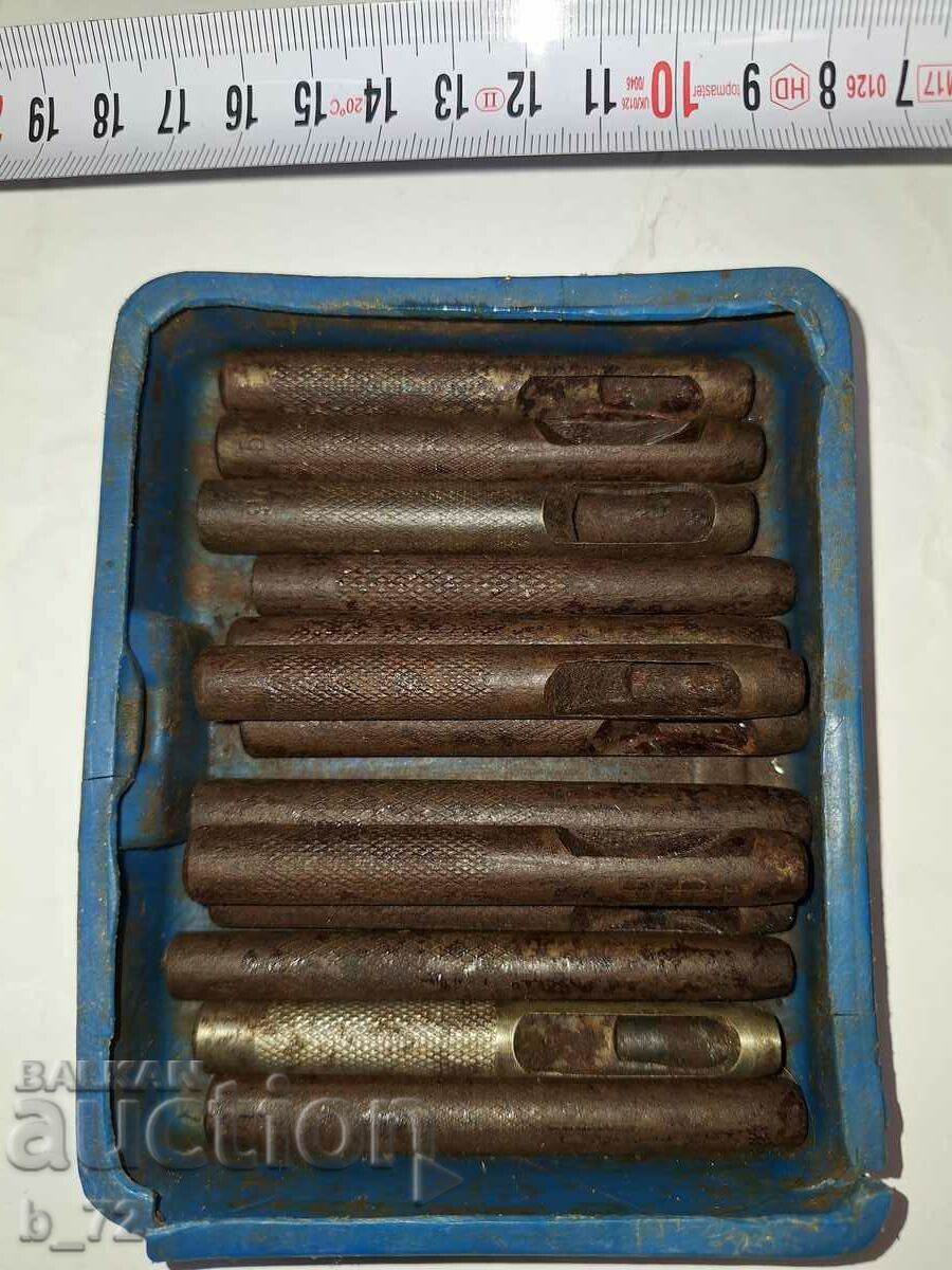 Sarashki zambi, 13 pcs. with price 36.00 BGN | € 18.41 Sarashki zambi, 13 pcs. with price 36.00 BGN | € 18.41