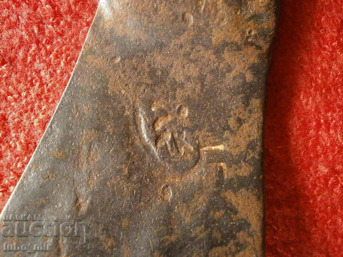 OLD AGRICULTURAL TOOL - HOE with price 7.00 BGN | € 3.58 OLD AGRICULTURAL TOOL - HOE with price 7.00 BGN | € 3.58