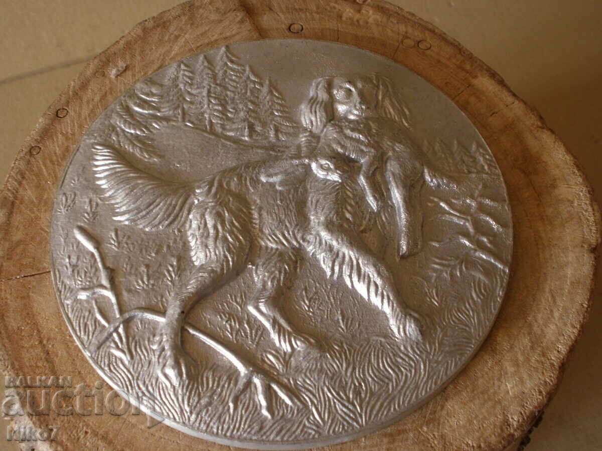 Auction  Vintage metal panel hunting theme.