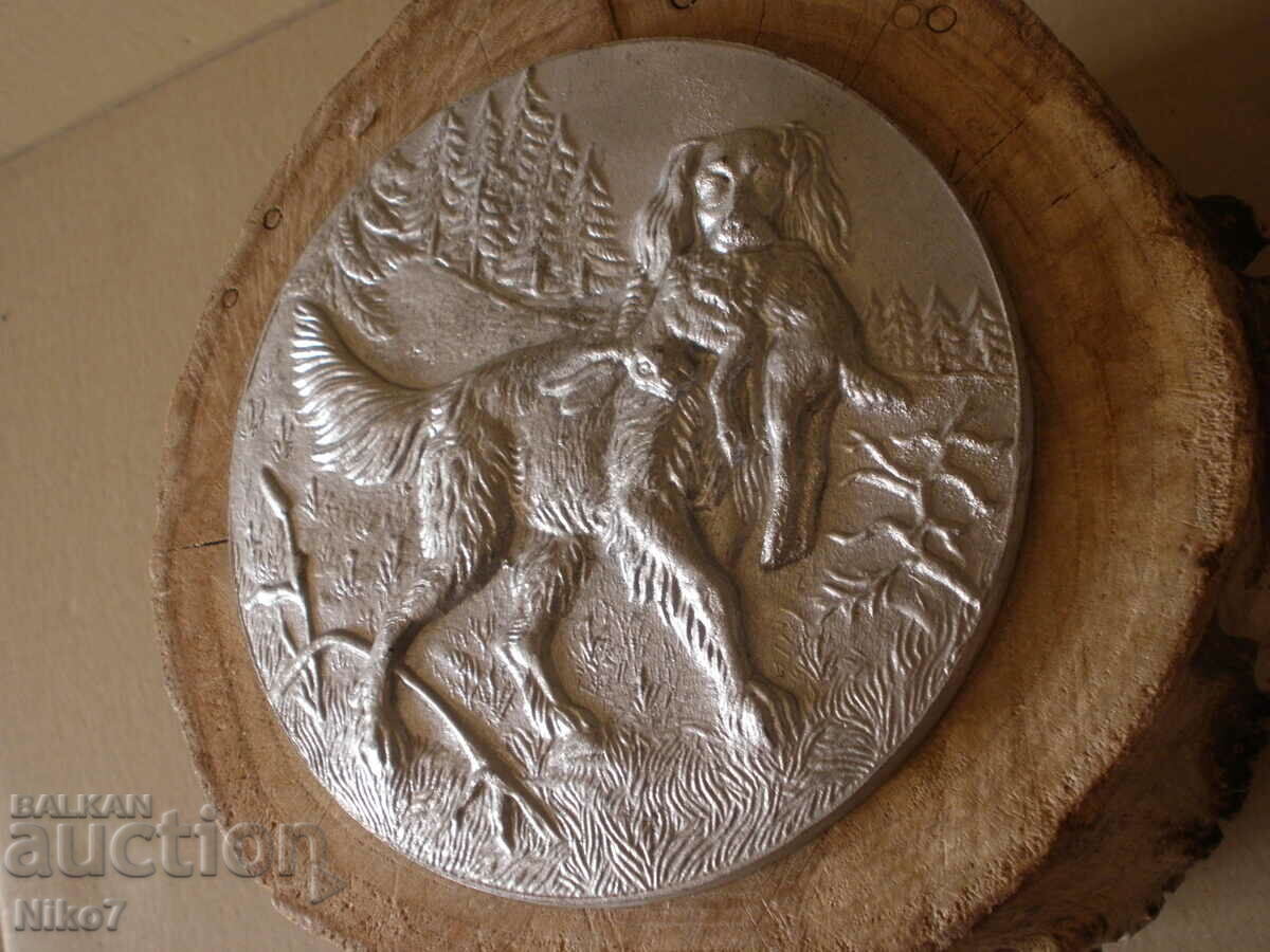 Delivery of Vintage metal panel hunting theme.