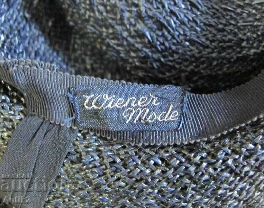 Delivery of 50's Antique Ladies Hat