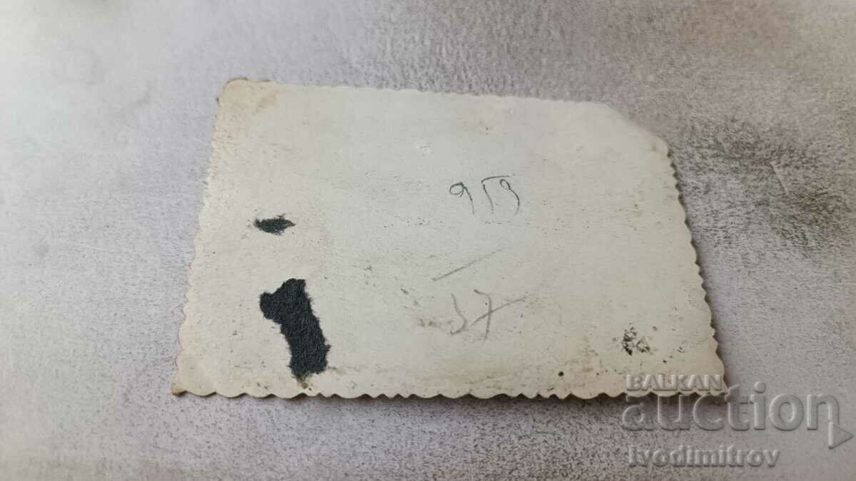 Φωτογραφία Σοφία Τρεις γυναίκες στο δρόμο με τιμή 2.45 BGN | € 1.25 Φωτογραφία Σοφία Τρεις γυναίκες στο δρόμο με τιμή 2.45 BGN | € 1.25