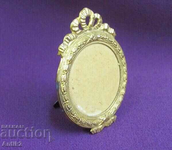 19th Century Antique Small Bronze Picture Frame with price 45.00 BGN | € 23.01