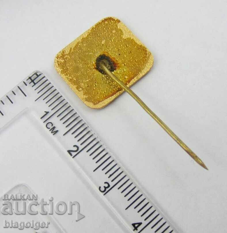 Delivery of BULGARIAN EQUESTRIAN FEDERATION-OLD BADGE-EMAIL Delivery of BULGARIAN EQUESTRIAN FEDERATION-OLD BADGE-EMAIL