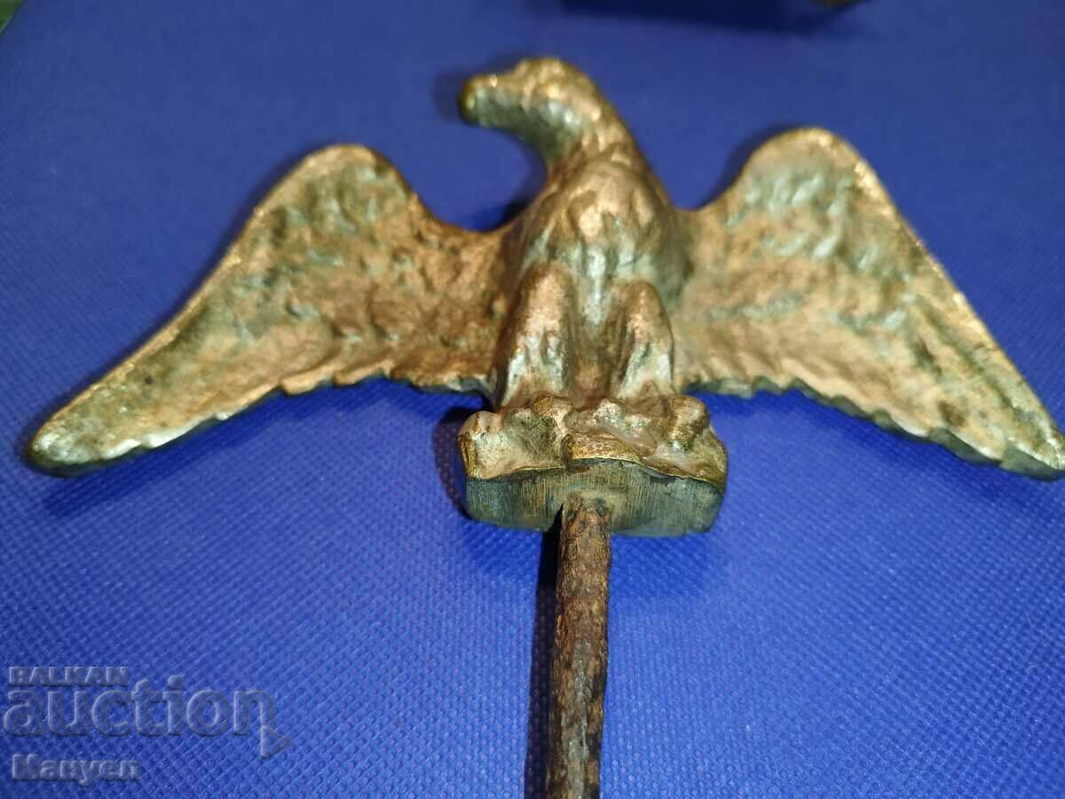 Licitație Vechi steag al unui steag militar francez (standard). Licitație Vechi steag al unui steag militar francez (standard).