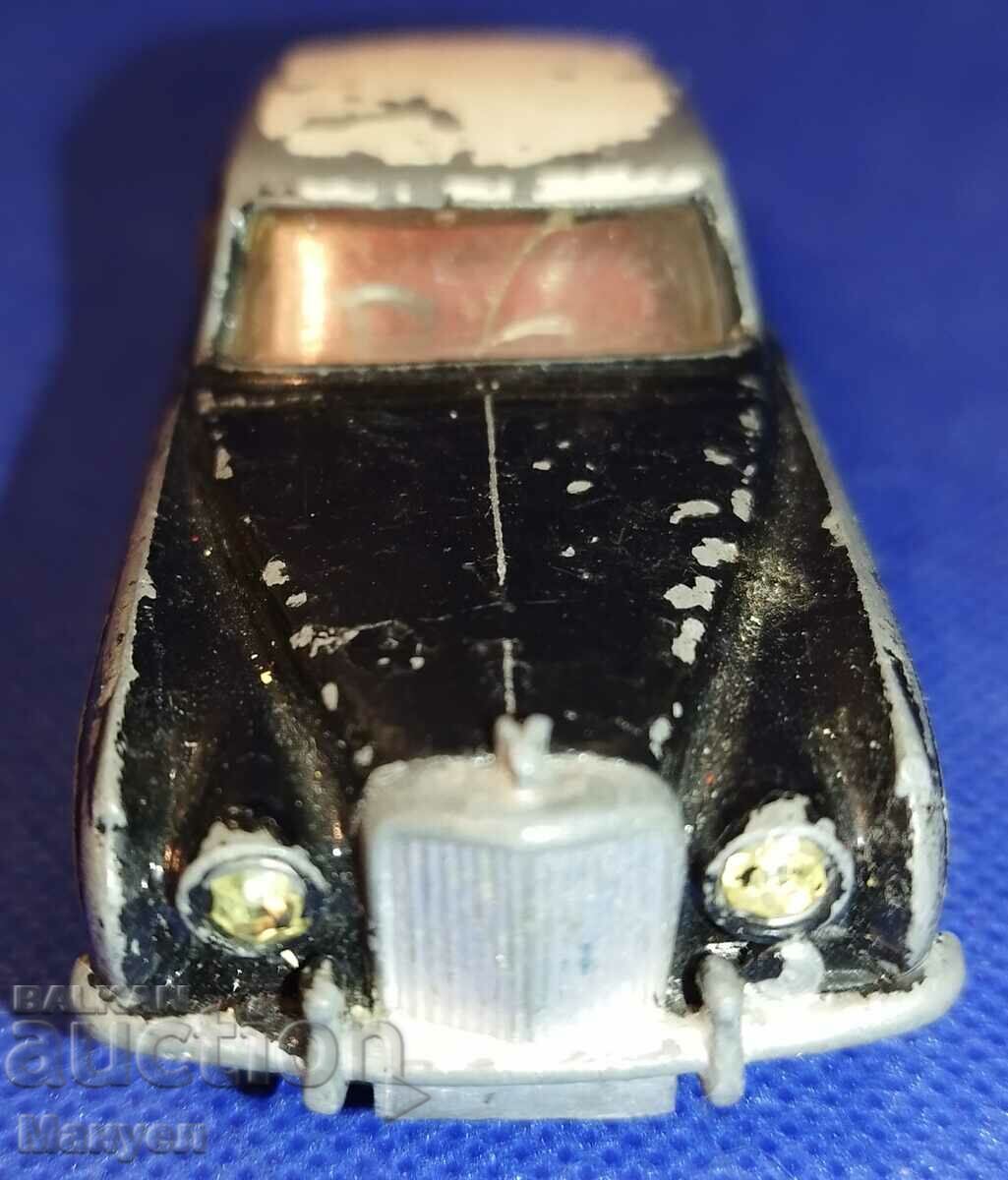 Аукцион Старо моделче . Аукцион Старо моделче .