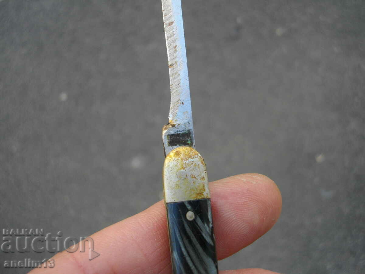 Auction COLLECTIBLE POCKET KNIFE FRIDAY DENEV Auction COLLECTIBLE POCKET KNIFE FRIDAY DENEV