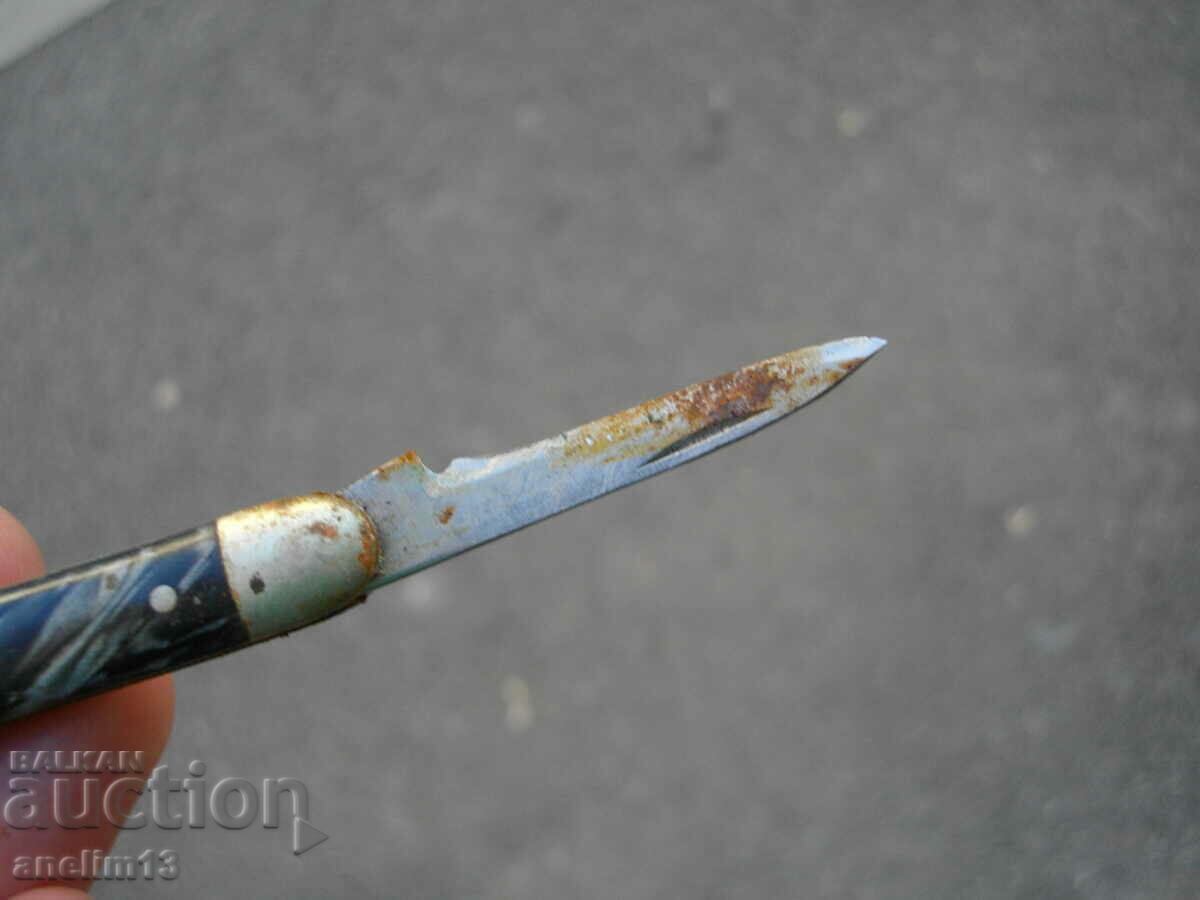 Delivery of COLLECTIBLE POCKET KNIFE FRIDAY DENEV Delivery of COLLECTIBLE POCKET KNIFE FRIDAY DENEV