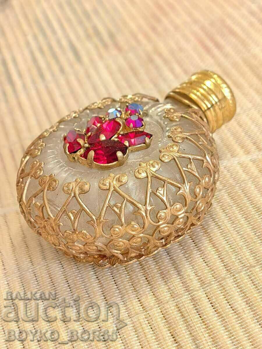 Auction Antique Perfume Bottle with Gold Filigree Hardware Auction Antique Perfume Bottle with Gold Filigree Hardware