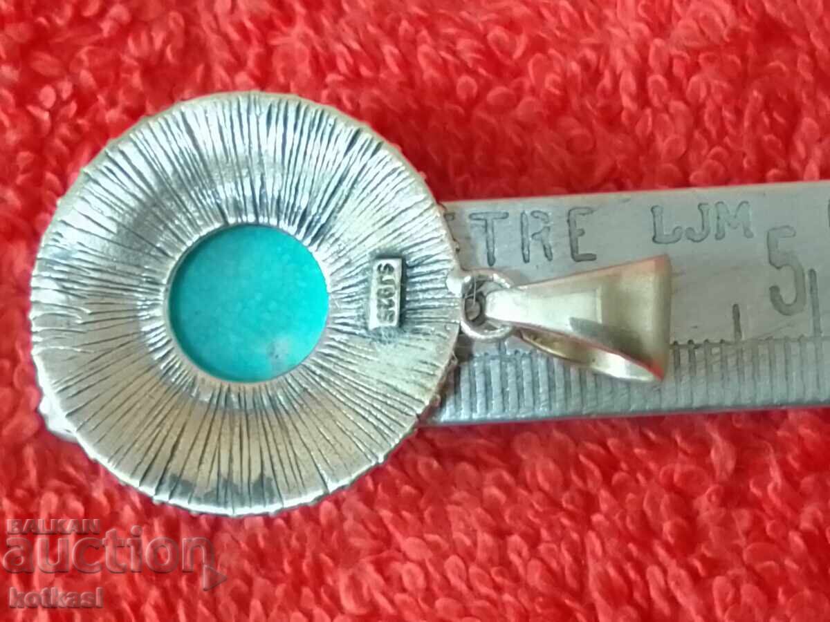 Παλιό μενταγιόν από ασήμι 925 ημιπολύτιμες πέτρες με τιμή € 91.00 | 177.98 BGN