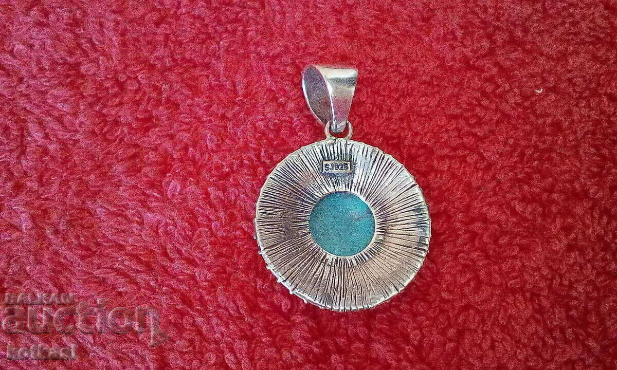 Delivery of Old Solid 925 Silver Semi Precious Stone Pendant