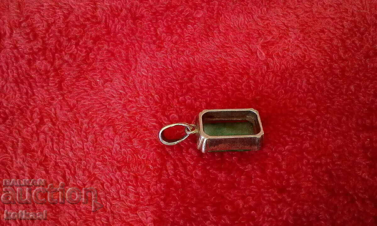 Old Silver 800 Green Semi Precious Stone Pendant with price 55.50 BGN | € 28.38 Old Silver 800 Green Semi Precious Stone Pendant with price 55.50 BGN | € 28.38