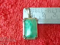 Pandantiv cu piatră semiprețioasă din argint vechi 800 verde