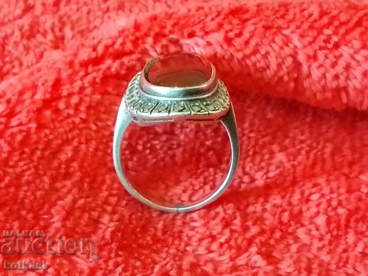 Auction  Old silver 925 ring semi-precious stones marked