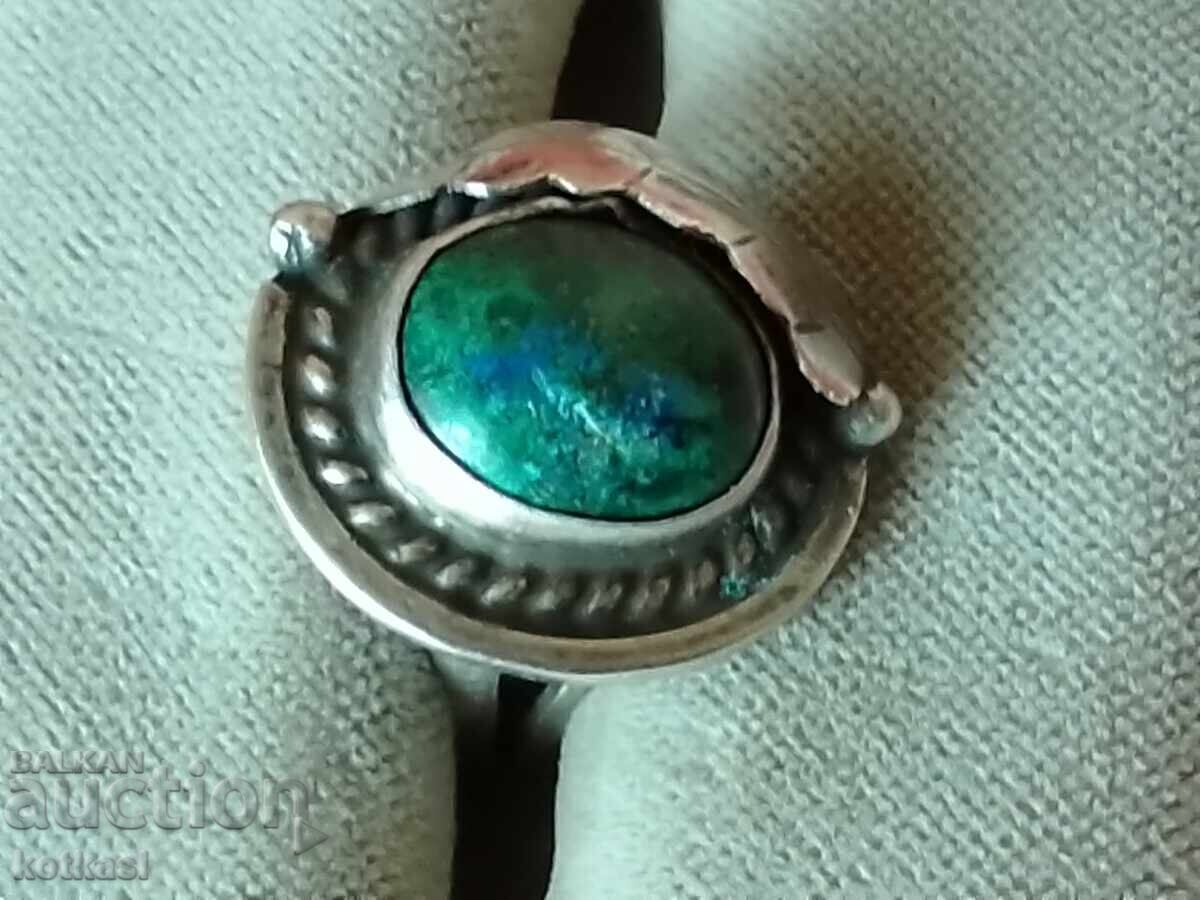 Аукцион Стар сребърен 925 sterling пръстен зелен полускъпоцене камък